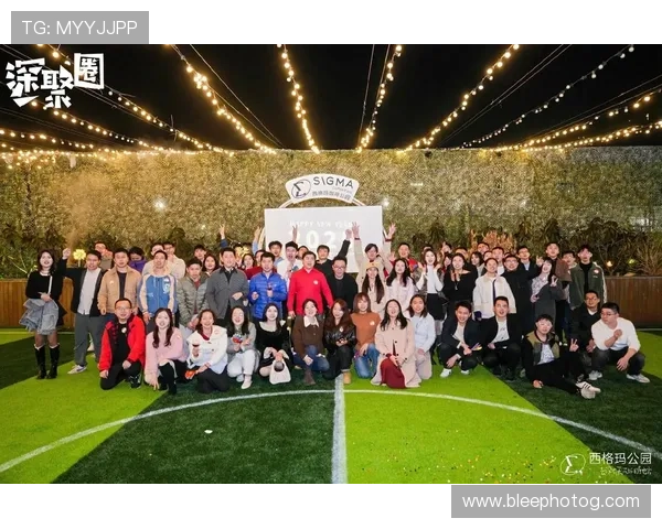 乐乐娱乐网举办明星粉丝见面会，现场气氛热烈引发粉丝狂欢热潮